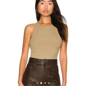 The line by K Ximeno tank